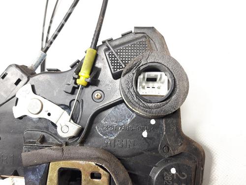 Front right lock TOYOTA COROLLA (_E12_) 1.6 VVT-i (ZZE121_, ZZE121R) | BP20516612C97 