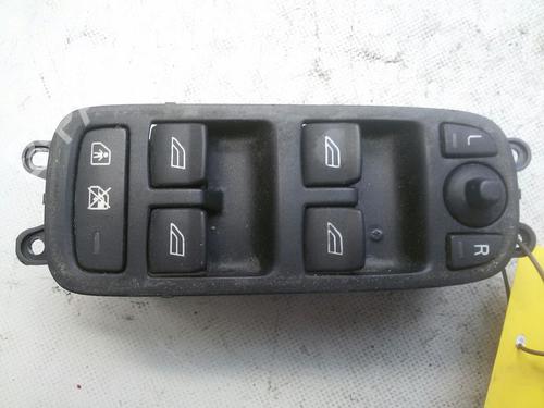 Used Left front window switch VOLVO V50 (545) 2.0 D (136 hp) 20567848