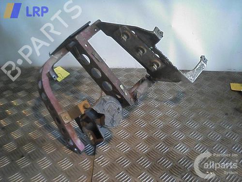 Used Support AUDI A8 D2 (4D2, 4D8) 2.8 (174 hp) 20577002