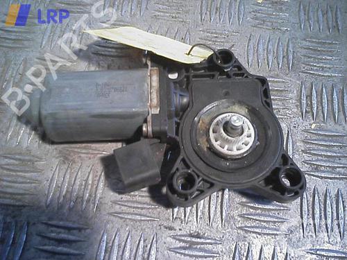 Rudehejsemotor forskærm venstre MERCEDES-BENZ S-CLASS (W220) S 320 (220.065, 220.165) (224 hp) 20546208