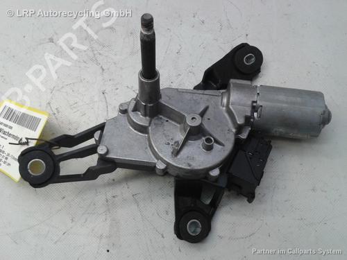 Used Rear wiper motor TOYOTA YARIS (_P9_) 1.3 VVT-i (SCP90_, SCP90R) (87 hp) 20552462