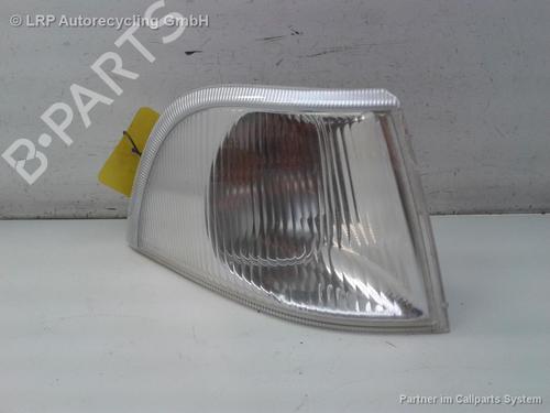 Used Right front indicator VOLVO V40 Estate (645) 2.0 (140 hp) 20537450