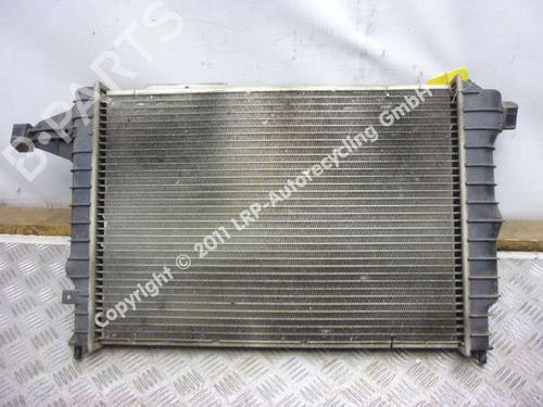 Used Water radiator OPEL VECTRA A Hatchback (J89) [1988-1995]  20583637