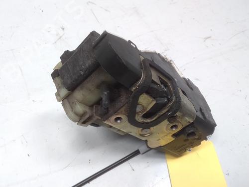 Front left lock PEUGEOT 1007 (KM_) 1.4 16V | BP26838984C98 