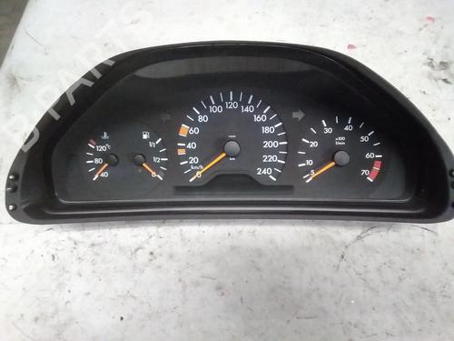 Used Instrument cluster MERCEDES-BENZ E-CLASS T-Model (S210) E 240 T (210.261) (170 hp) 20556390