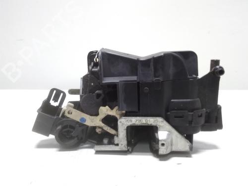 Front left lock MERCEDES-BENZ CLK (C208) CLK 230 Kompressor (208.347) | BP20516578C98 