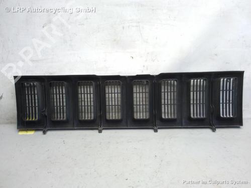 Grille JEEP GRAND CHEROKEE I (ZJ, ZG) 5.2 i 4x4 (ZJ) | BP20558847C40 