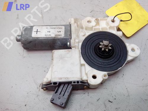 Left front window motor TOYOTA AVENSIS Saloon (_T25_) 1.8 VVT-i (ZZT251_, ZZT251R) 69820-05050 BOSCH/BROSE | 69820-05050