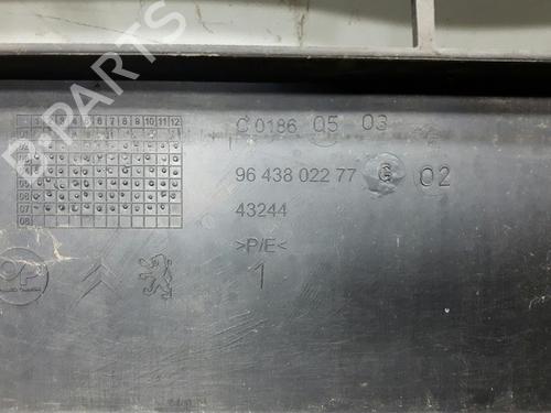 Used Front bumper PEUGEOT PARTNER Box Body/MPV (5_, G_) 1.6 HDi 75 (75 hp) 20575971