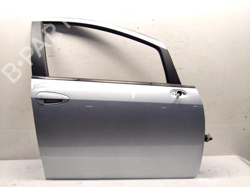 Dør højre fortil FIAT GRANDE PUNTO (199_) 1.4 (199AXB11, 199AXB1A, 199BXB1A, 199AXL1A) (77 hp) 31981812