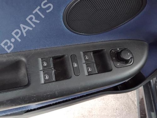 Left headlight VW GOLF PLUS V (5M1, 521) 1.6 | BP32031284C28 