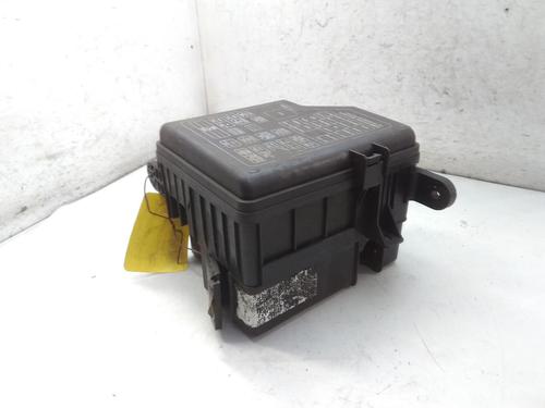 Used Fuse box HYUNDAI SANTA FÉ I (SM) 2.4 16V (146 hp) 20588628