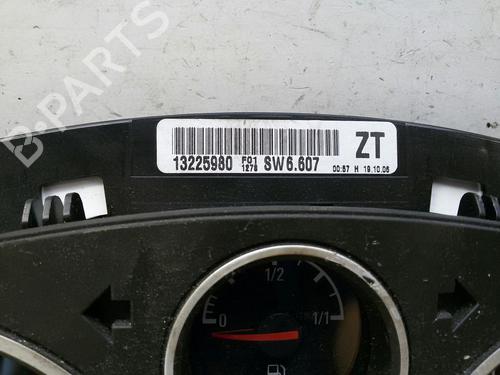 Instrument cluster OPEL ASTRA H GTC (A04) 1.9 CDTI (L08) | BP20556268C47 