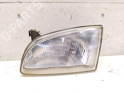 Phare gauche TOYOTA STARLET (_P9_) 1.3 (EP91_, EP91R) (75 hp) 32868665