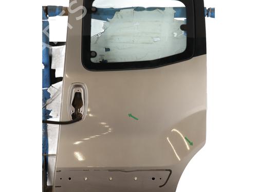 BP27352748C74 main image