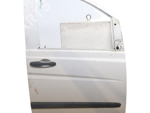 Used Right front door Right front door 39425709 39425709