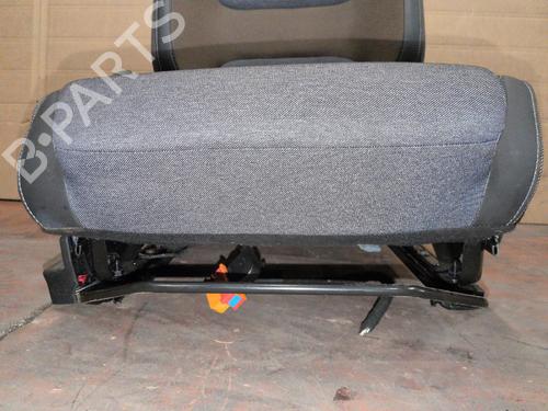 Right front seat RENAULT 5 E-Tech 150 | BP40613339C16 - Image 8