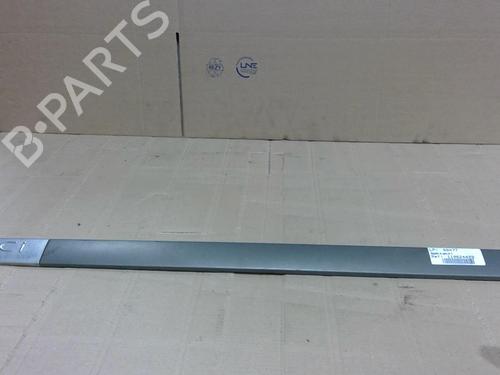 Used Door moulding trim RENAULT MEGANE II (BM0/1_, CM0/1_) 1.5 dCi (BM02, BM13, BM2A, CM02, CM13) (101 hp) 28141689