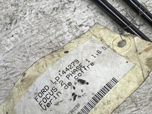 Used Tailgate lift support Tailgate lift support FORD FOCUS II (DA_, HCP, DP) 1.6 TDCi (90 hp) 21555549 21555549