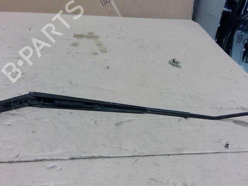 front-windshield-wiper-arm-toyota-yaris-verso-_p2_-1999-2000-2001-2002-2003-2004-2005-32460676 main image