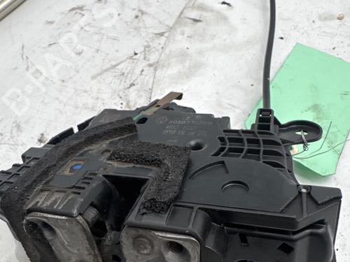 front-left-lock-renault-clio-iv-bh_-2012-2013-2014-2015-2016-2017-2018-2019-2020-2021-35902735 main image