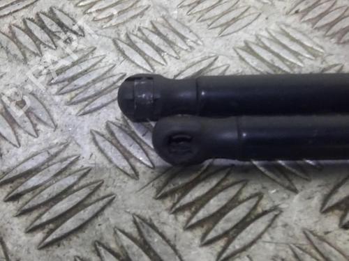 Used Tailgate lift support Tailgate lift support SMART FORFOUR (454) 1.5 CDI (454.001) (95 hp) 21555547 21555547