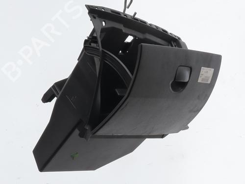 Used Glove box Glove box RENAULT CLIO III (BR0/1, CR0/1) 1.5 dCi (BR17, CR17) (86 hp) 30492453 30492453