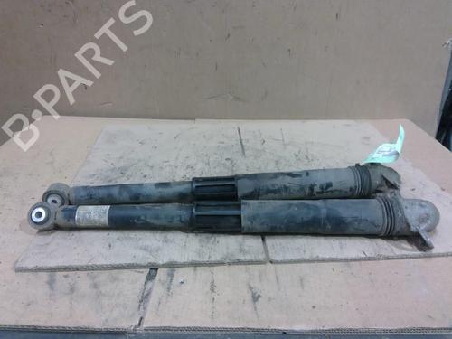 Højre bagtil støddæmper VW GOLF VII (5G1, BQ1, BE1, BE2) 1.6 TDI (105 hp) 32061817