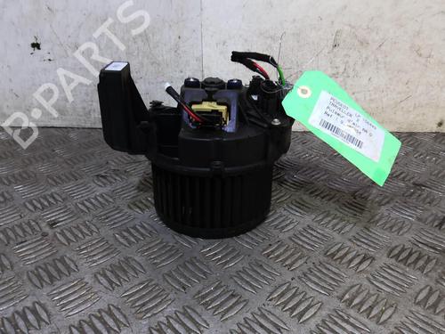 Used Heater blower motor Heater blower motor PEUGEOT EXPERT Bus (V_) 2.0 BlueHDi 150 (150 hp) 21827251 21827251
