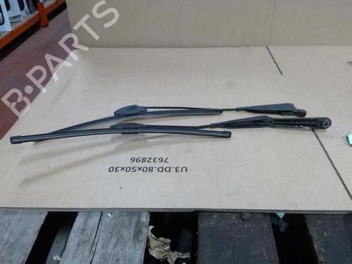 front-windshield-wiper-arm-renault-kangoo-kc01_-1997-26184661 main image