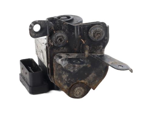 Used ABS pump TOYOTA YARIS (_P9_) 1.4 D-4D (NLP90_, NLP90R) (90 hp) 31365865