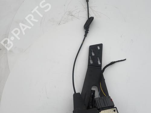 Venstre bagtil lås Venstre bagtil lås FORD FUSION (JU_) 1.4 TDCi (68 hp) 33895979 33895979