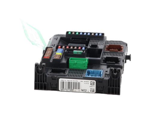 Fuse box PEUGEOT 208 I (CA_, CC_) 1.0 VTi | BP28528178E1 