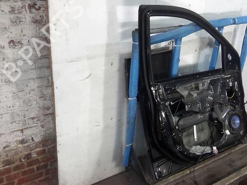 Left front door KIA SORENTO I (JC) 2.5 CRDi 4WD | BP20354932C2 