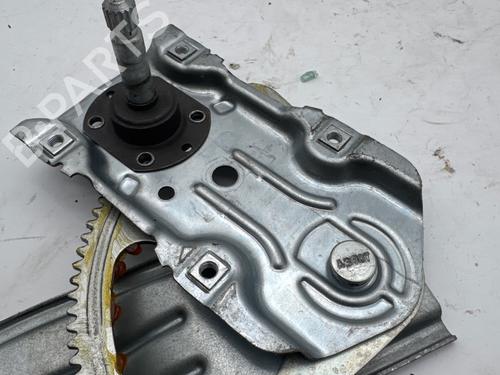 Used Rear right window mechanism Rear right window mechanism TOYOTA YARIS (_P9_) 1.3 VVT-i (SCP90_, SCP90R) (87 hp) 34256788 34256788