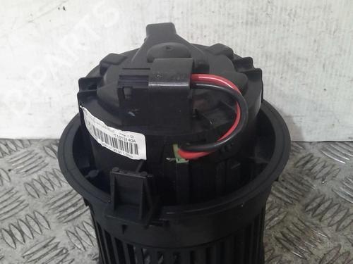 Heater blower motor PEUGEOT 208 I (CA_, CC_) 1.6 HDi | BP20352477M62 