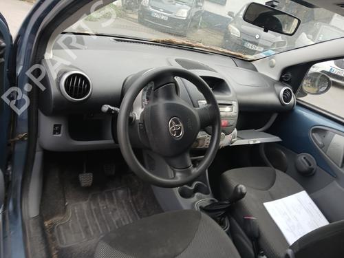 Left headlight TOYOTA AYGO (_B1_) 1.0 (KGB10_, KGB10R) | BP31961564C28