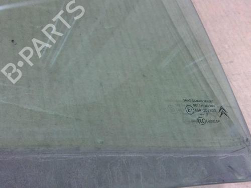 Used Rear right door window Rear right door window 29196854 29196854