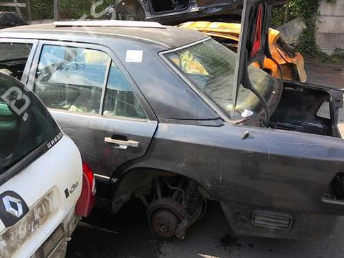 Hood MERCEDES-BENZ 124 Saloon (W124) 250 D (124.125) | BP27811278C1 