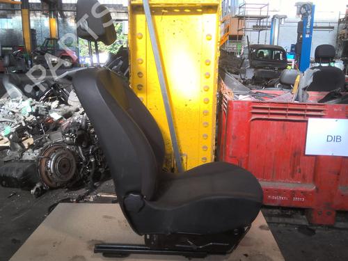 Sæde venstre fortil Sæde venstre fortil RENAULT CLIO II (BB_, CB_) [1998-2016] 33738185 33738185