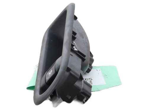 Used Right front window switch Right front window switch RENAULT CLIO III (BR0/1, CR0/1) 1.5 dCi (BR17, CR17) (86 hp) 26004005 26004005