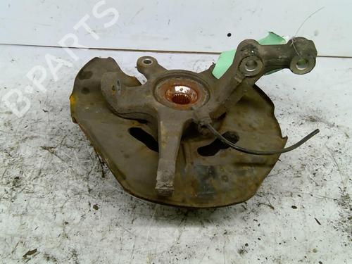 Used Left front steering knuckle Left front steering knuckle MERCEDES-BENZ A-CLASS (W169) A 170 (169.032, 169.332) (116 hp) 33238133 33238133