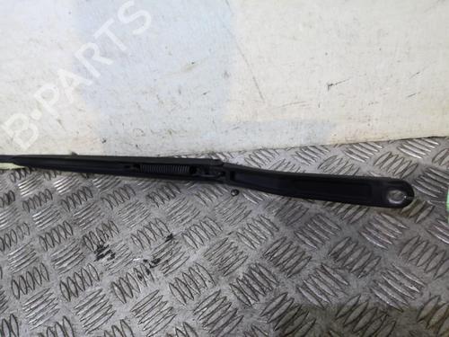 Used Front windshield wiper arm Front windshield wiper arm 20350330 20350330