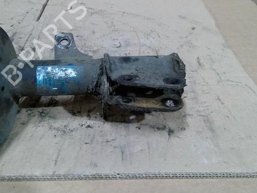 Used Right front shock absorber Right front shock absorber RENAULT TWINGO I (C06_) 1.2 (C066, C068) (58 hp) 32041920 32041920