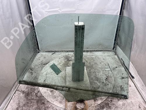 Used Rear left door window Rear left door window 38636942 38636942
