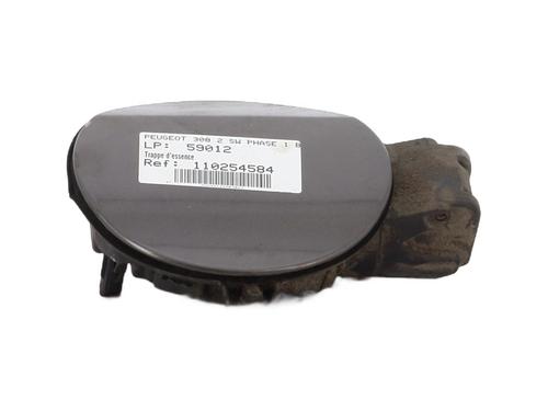 Fuel flap PEUGEOT 308 SW II (LC_, LJ_, LR_, LX_, L4_) 1.6 BlueHDi 120 | BP28048300C131