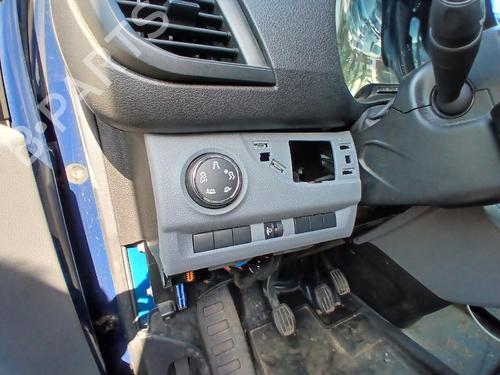 Left front window switch PEUGEOT TRAVELLER Bus (V_) 1.6 BlueHDi 115 | BP37278034I27 - Image 9