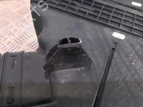 Used Air filter box BMW 5 (F10) 518 d (150 hp) 21079727