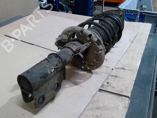 Used Right front shock absorber Right front shock absorber PEUGEOT 308 SW II (LC_, LJ_, LR_, LX_, L4_) 1.6 HDi / BlueHDi 115 (LCBHXM, LCBHXT) (115 hp) 32069834 32069834