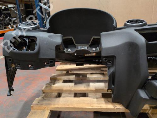 Dashboard AUDI A1 Sportback (8XA, 8XF) 1.6 TDI | BP38940151C46  - Image 9